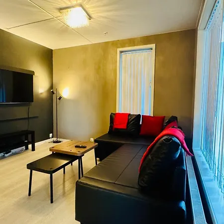 Modern 1br Flat In - & Connected Apartment
