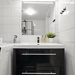 Modern 1br Flat In - & Connected Lejlighed Oslo
